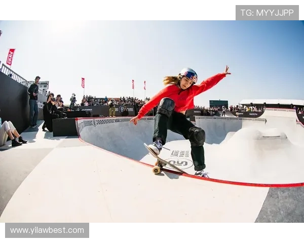 深圳滑板队在世界攀岩锦标赛中的成长与奋斗历程揭秘 深圳滑板队在世界攀岩锦标赛中的成长与奋斗历程揭秘