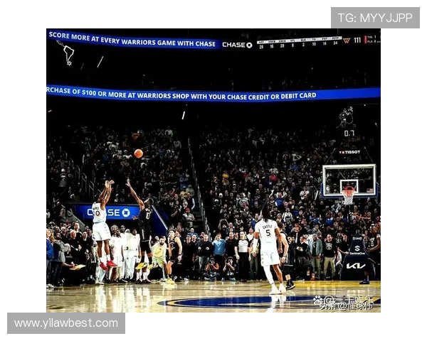 2013年勇士与马刺第四场激战回顾：经典对决与传奇时刻的交织