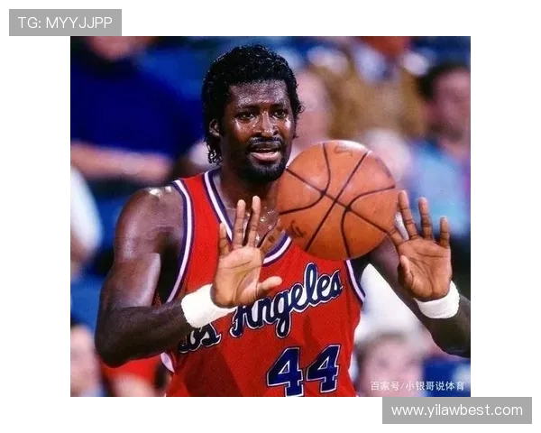 塔里伊森的崛起之路：从大学篮球到NBA新星的奋斗历程