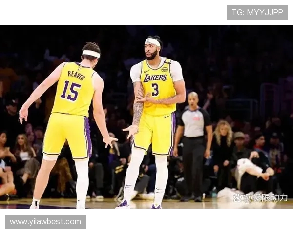 太阳队与湖人激战正酣谁能在这场对决中笑到最后