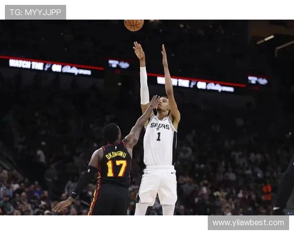 文班亚马新秀赛季表现抢眼场均20分10篮板3盖帽遥遥领先