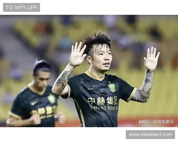 上海羽毛球队强势领跑联赛积分榜以77分稳居第一位置 上海羽毛球队强势领跑联赛积分榜以77分稳居第一位置